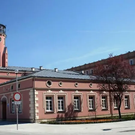 Centrum Garaz Klimatyzacja Apartment Czestochowa